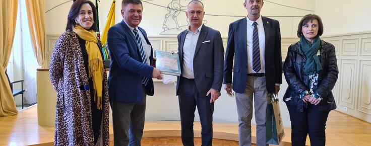 visita_alcalde_paraja