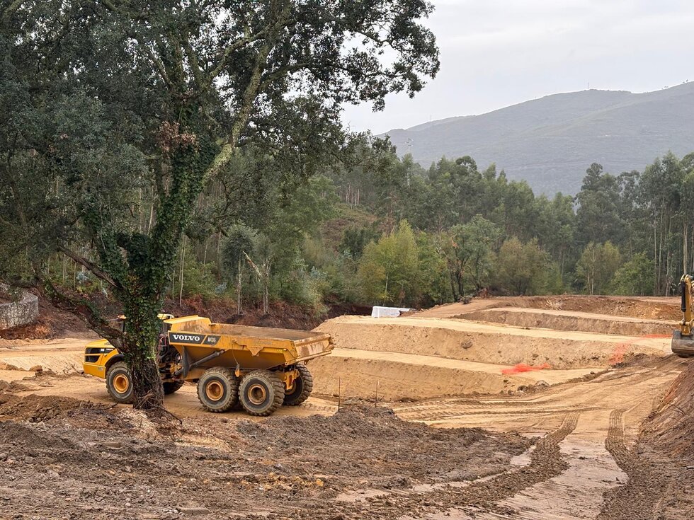 edm_nas_antigas_mineiras_de_covas_1