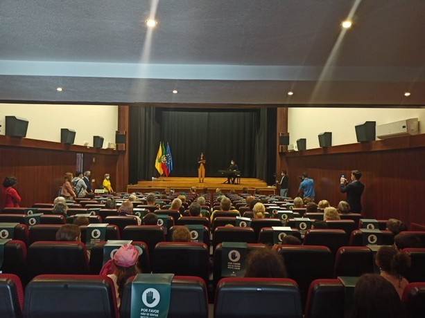 241260474_414589383420294_218081037846238631_n